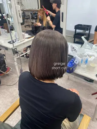 ショート カラー limitみづき🌙 ブリーチカラーのヘアスタイル