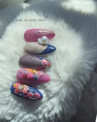 ネイル arm in arm ︎✿Yamamotoのマツエク・マツパデザイン