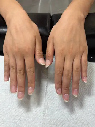 ネイル 𝑴𝑶𝑵𝑬 オフモデル募集中のネイルデザイン