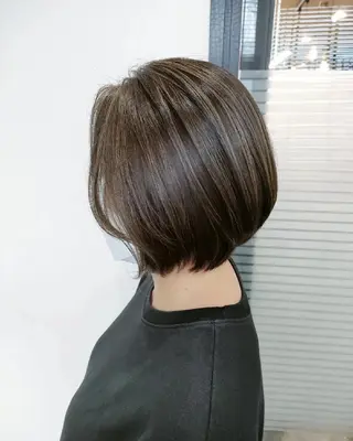 ショート カラー sepiage trois所属・酒井 亜希のヘアスタイル