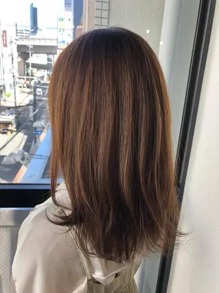 ミディアム カラー 髪質改善&ブリーチ 伊勢 祐一郎のヘアスタイル