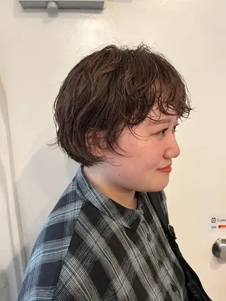 ショート カラー パーマ ✴︎UNU ✴︎モエカのヘアスタイル