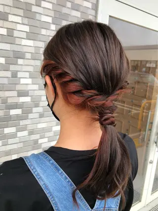 ロング カラー ヘアアレンジ 🎀tokute ナオ🧸のヘアスタイル