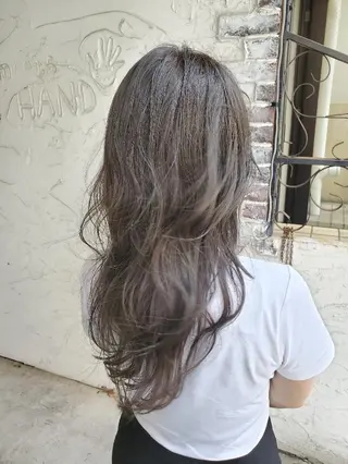 カラー ロング フリーランス所属・韓国ヘア レイヤー くびれヘアMATSUのヘアスタイル