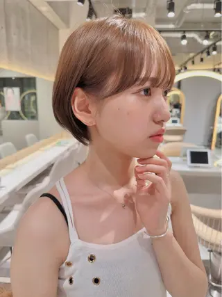 ショート カラー かえ🩶韓国ボブ🎀 透明感カラー🥣のヘアスタイル