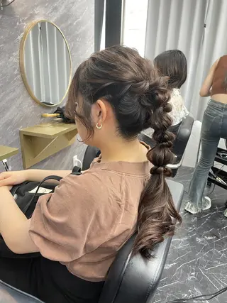 ロング ヘアアレンジ エクステ🩵ブリーチ 韓国ヘア🩵KAEのヘアスタイル