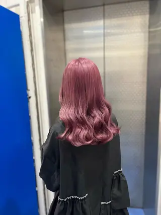 セミロング white.梅田所属・White梅田 / COCOのヘアスタイル