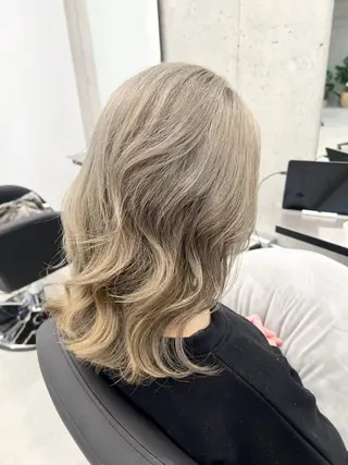 セミロング カラー 頓所 大昂のヘアスタイル