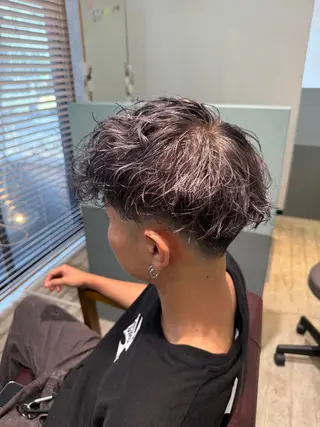 カラー メンズパーマ特化 亮太のヘアスタイル