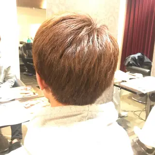 ショート カラー メンズ 縮毛矯正専門店店長 佐々木動画モデル募集のヘアスタイル