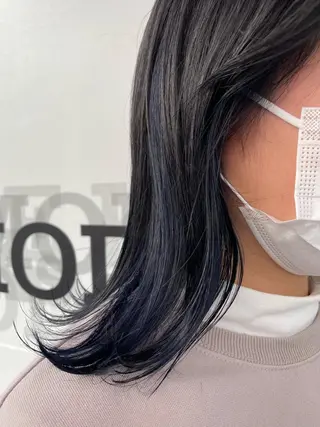 ミディアム カラー Amour なぐらのヘアスタイル