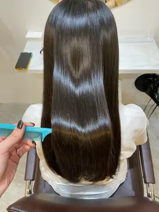 ロング 【髪質改善 艶髪】 布川 莉穂のヘアスタイル