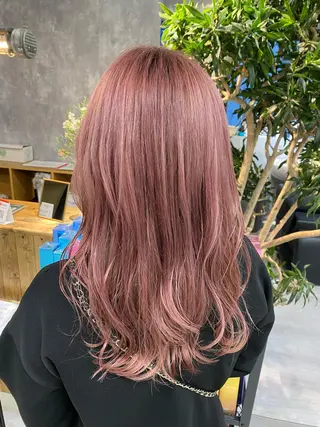 ロング 【.ico】心斎橋 飛田ゆうきのヘアスタイル