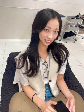 りおな/エクステ /ミルクティーカラーのヘアスタイル