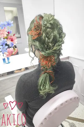 ロング LUXBE GALLERY なんば駅前店所属・ラックスビーギャラリ ー AKICOのヘアスタイル
