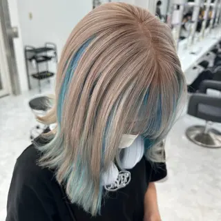 カラー ユイ☆ハイトーン ☆ブリーチデザインのヘアスタイル