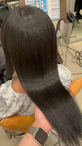ロング 羽鳥 菜々子のヘアスタイル