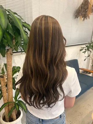 ロング カラー 渡辺 樹花のヘアスタイル