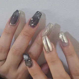 ネイル nailstudio eviz仙台店のネイルデザイン