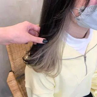 ミディアム カラー ヨシナガマユ🦕 髪質改善艶カラーのヘアスタイル