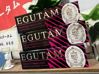 アシスタント SAKURAのネイルデザイン