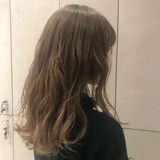 ロング カラー 古屋 花織のヘアスタイル