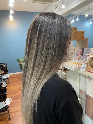 ロング 髪質改善/ストレート /透明感/西川奈穂のヘアスタイル