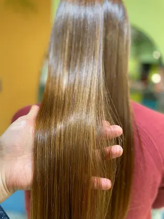 ロング 髪質改善 Yoshiのヘアスタイル