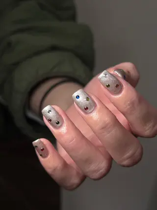 ネイル neouv所属・NEOUV_ mikuのネイルデザイン