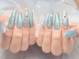 ネイル マジックミラー所属・マジック ミラーのネイルデザイン