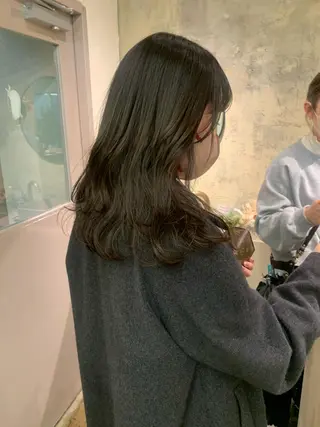 ミディアム カラー yupi🐈⬛ レイヤー/パーマのヘアスタイル