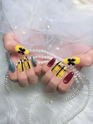ネイル 💅ネイルハウス🏡 🎀TOMO🎀のネイルデザイン