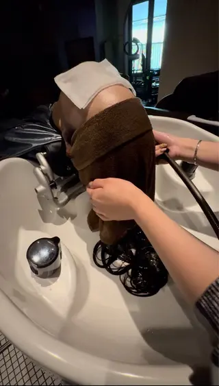 艶カラー 内部補修のヘアスタイル