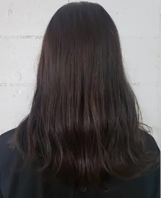 カラー ロング ナチュラル・抜け感 永井　賢三のヘアスタイル