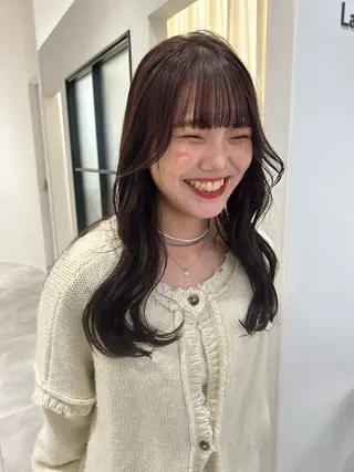 ロング カラー オリーブベージュ/ ブリーチなし透明感のヘアスタイル