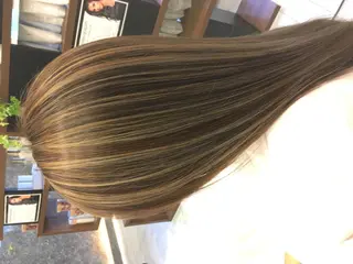 ロング カラー ハイトーン得意😍 FORのヘアスタイル