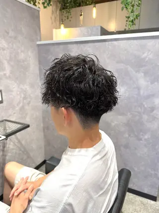 ショート パーマ メンズ 大倉山駅メンズヘア ヒダカミズキのヘアスタイル