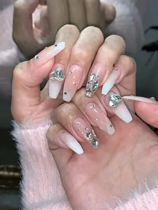 ネイル NES NAIL所属・さゆり￤推しキャラ ￤ロングネイル🩷のネイルデザイン