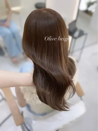 セミロング カラー 艶髪・透明感カラー・ 韓国ヘア・Yuriのヘアスタイル