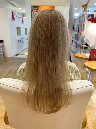 カラー 山本 瑠華のヘアスタイル