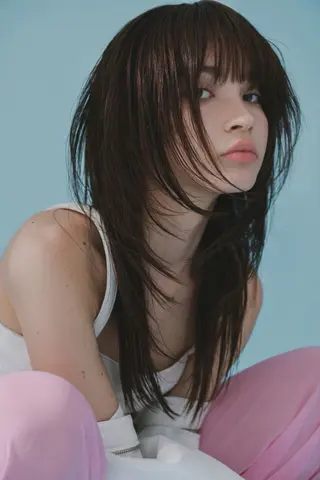 ロング see.所属・荻原 希美のヘアスタイル