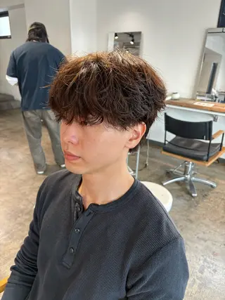ショート パーマ メンズ become men's hair 名駅店所属・名駅/フェザーパーマ 韓国ヘア/森岡のヘアスタイル