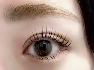 マツエク・マツパ ビオラス池袋 まつげパーマ/フラットラッシュ/眉毛所属・ビオラス サロンのマツエク・マツパデザイン