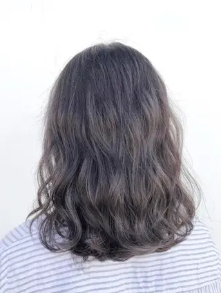 セミロング カラー ブリーチカラー✨ 駒場 笙のヘアスタイル