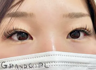 マツエク・マツパ GRANDGIRL所属・ヨシダ セリナのマツエク・マツパデザイン