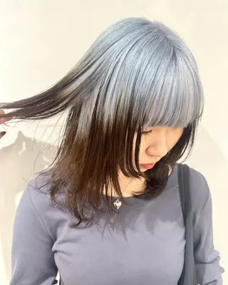 セミロング カラー デザインカラー/パー マ🦖外岡咲希🦖のヘアスタイル