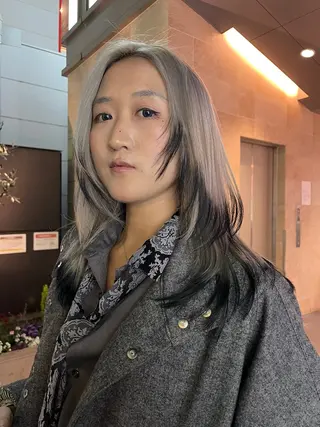 ロング カラー JUURI所属・JUURI- Shionの眉毛・アイブロウイメージ