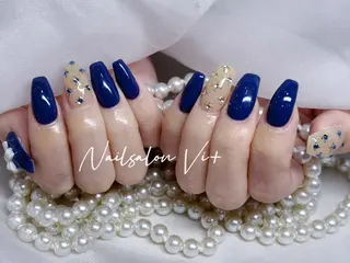 ネイル Nailsalon Vi+ももか🩷のネイルデザイン