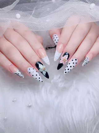 ネイル Lumi Nail 新大久保3‘のネイルデザイン