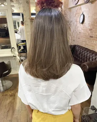 ミディアム カラー 遠藤 拓馬のヘアスタイル